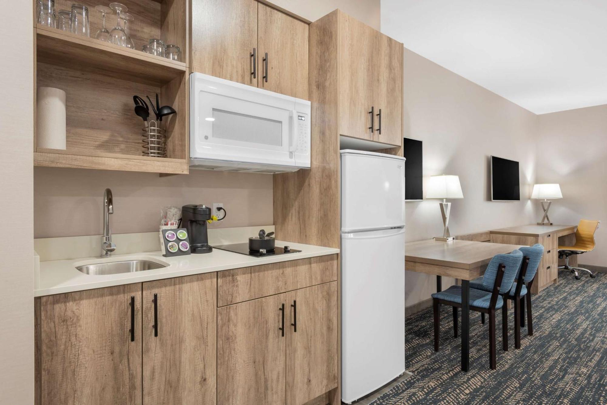 Best Western Premier Executive Residency Medicine Hat Buitenkant foto